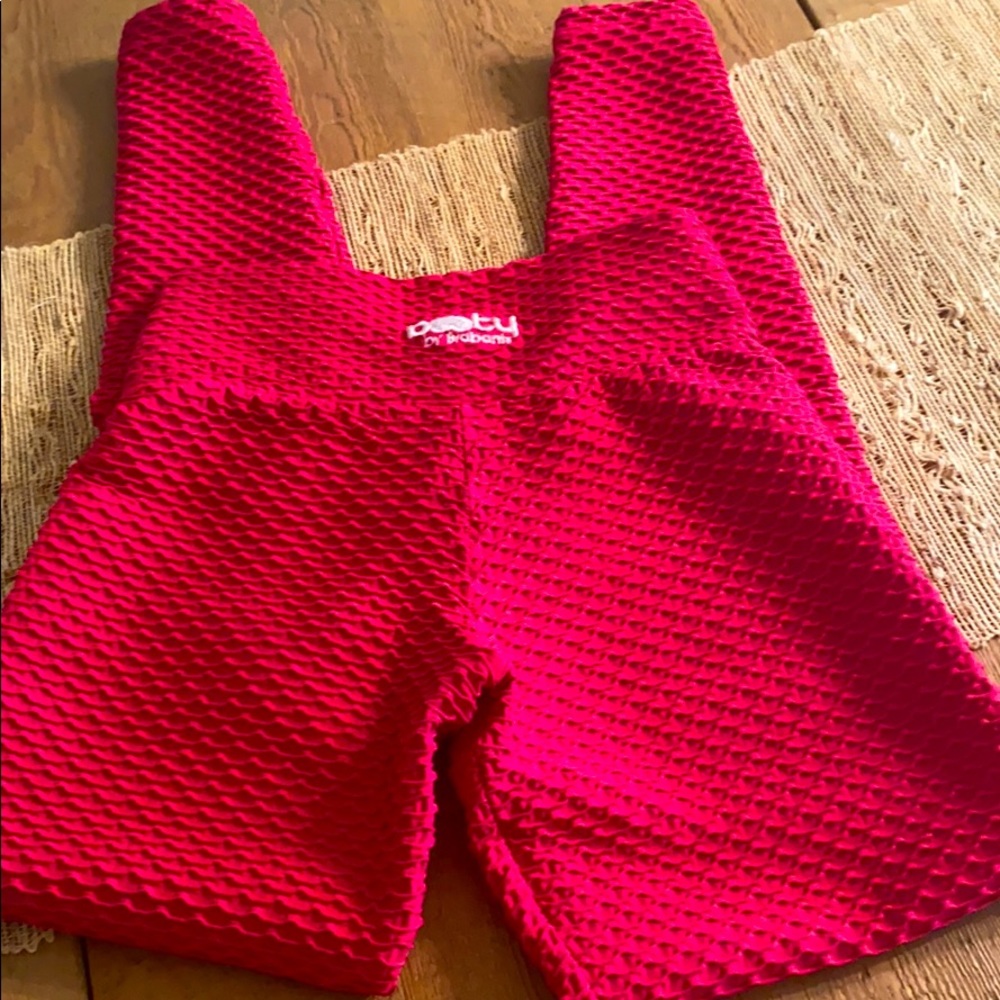 BBB bright pink pants for sale. Great condition